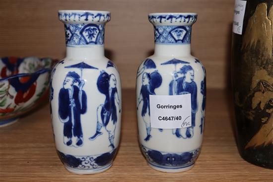 A pair of 19th century Chinese blue and white small vases, height 15cm